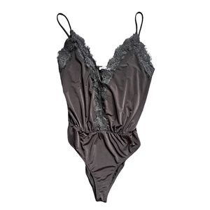 ZARA Laced Plunged Neck Cami Lightweight Sexy Cute Bodysuit Casual Top EUC M